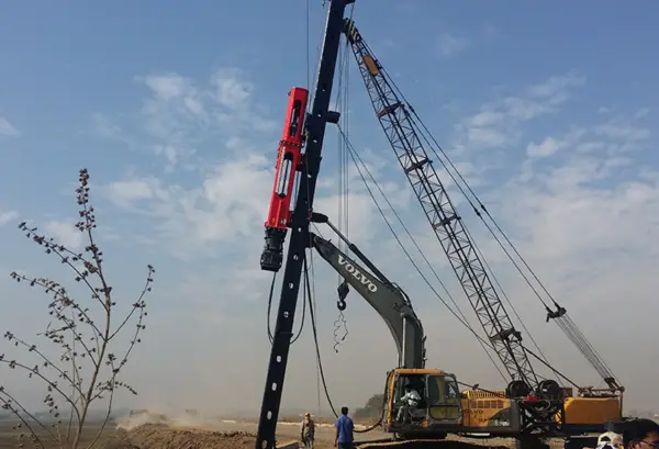 Hydraulic Impact Kazık Çakma Çekici - BRUCE SGH-0315