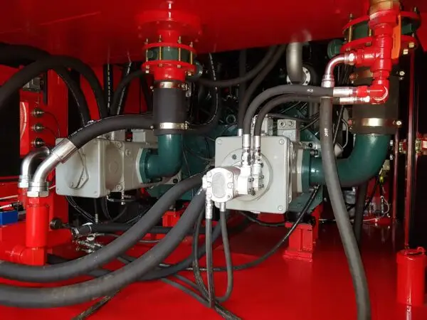 Kazık Çakma Çekici - HIGH PERFORMANCE PISTON PUMP