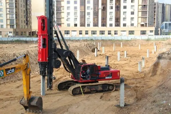 Kazık Çakma Çekici - Driving Concrete Square Pile