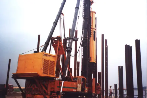 Kazık Çakma Çekici - BRUCE SGH-2015 Piling Hammer